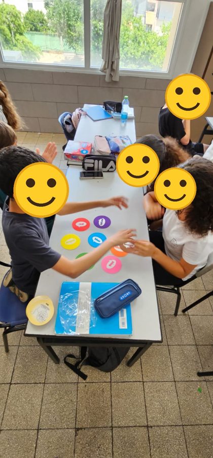 ילדים לומדים אנגלית עם התוכנית