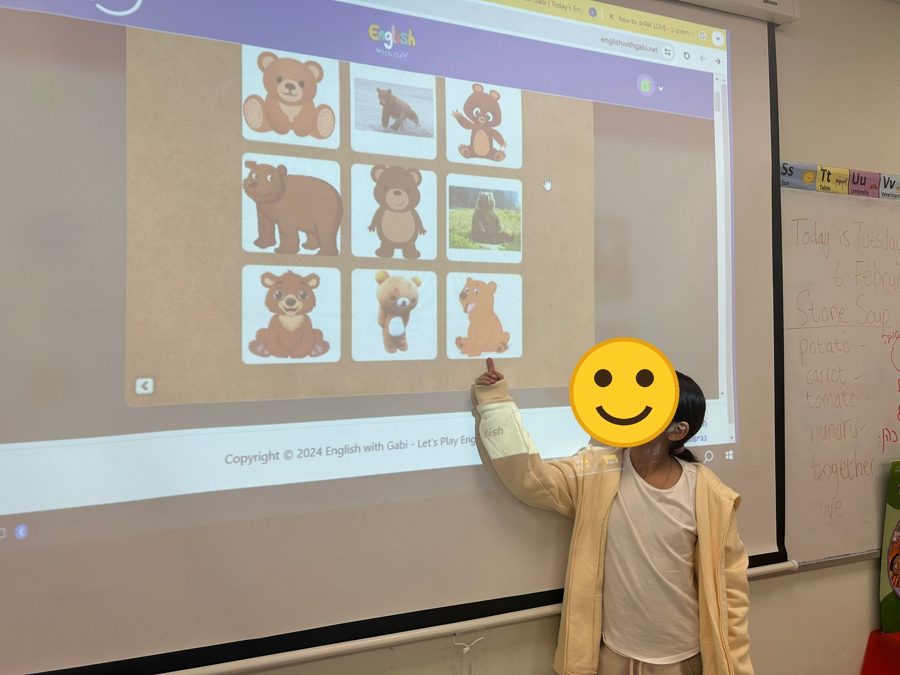 ילדים לומדים אנגלית עם התוכנית