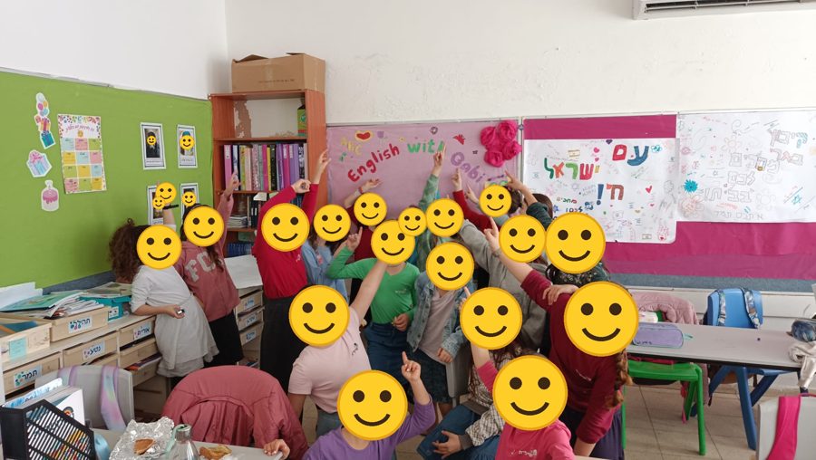 ילדים לומדים אנגלית עם התוכנית