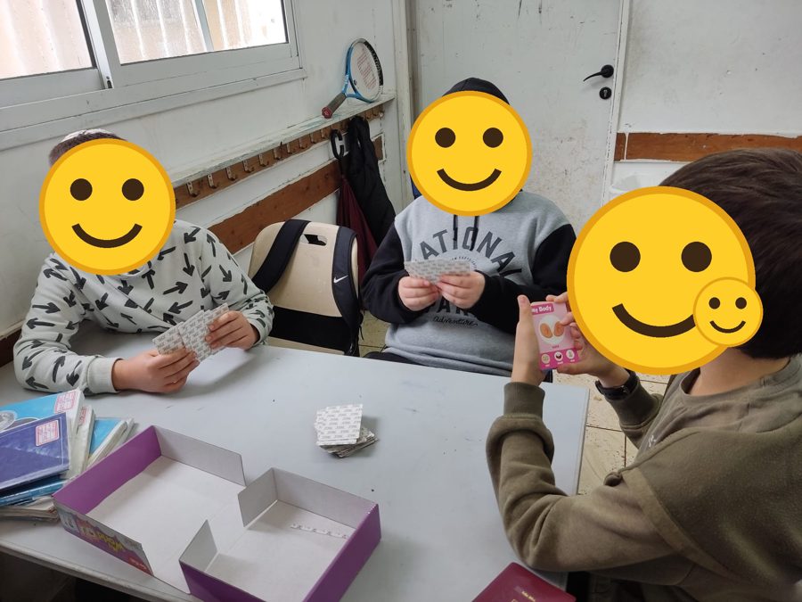 ילדים לומדים אנגלית עם התוכנית