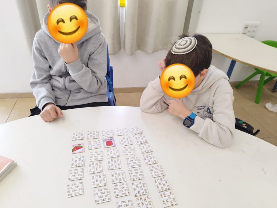 ילדים לומדים אנגלית עם התוכנית