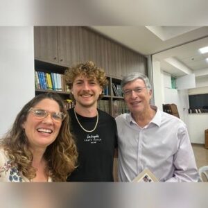 גבי עם אנשי חינוך